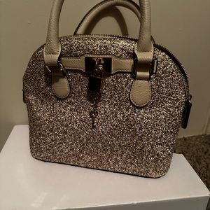 Also mini purse
